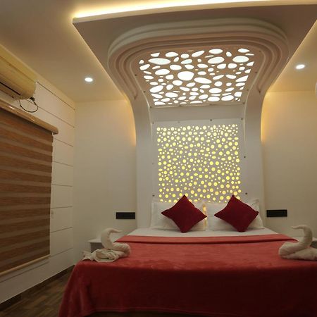 Vaishnav Tours Ξενοδοχείο Alappuzha Εξωτερικό φωτογραφία