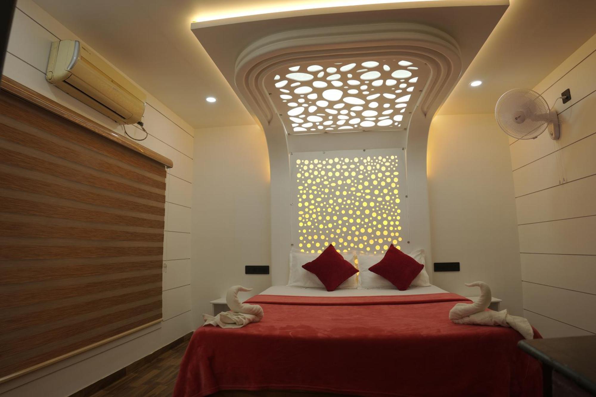 Vaishnav Tours Ξενοδοχείο Alappuzha Εξωτερικό φωτογραφία