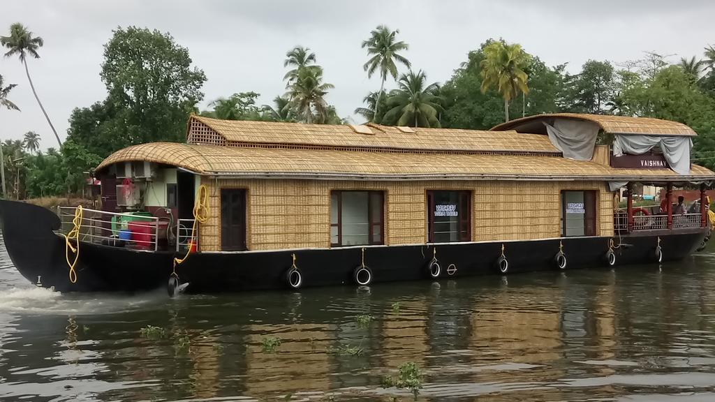 Vaishnav Tours Ξενοδοχείο Alappuzha Εξωτερικό φωτογραφία